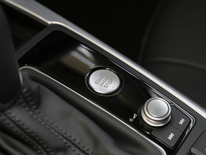 2018quattro п؅^(q)