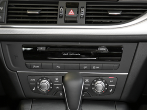 2018quattro п؅^(q)