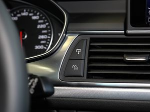 2018quattro п؅^(q)