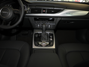 2018quattro п؅^(q)