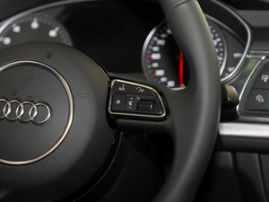 2018quattro п؅^(q)