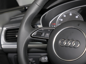 2018quattro п؅^(q)