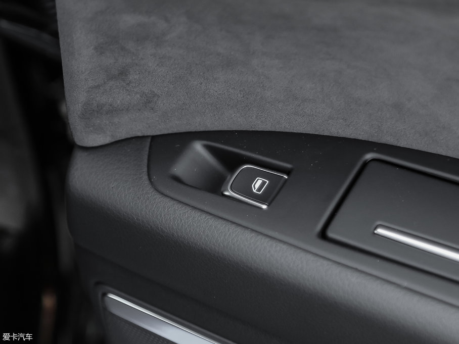 2018WA7 40 TFSI quattro g