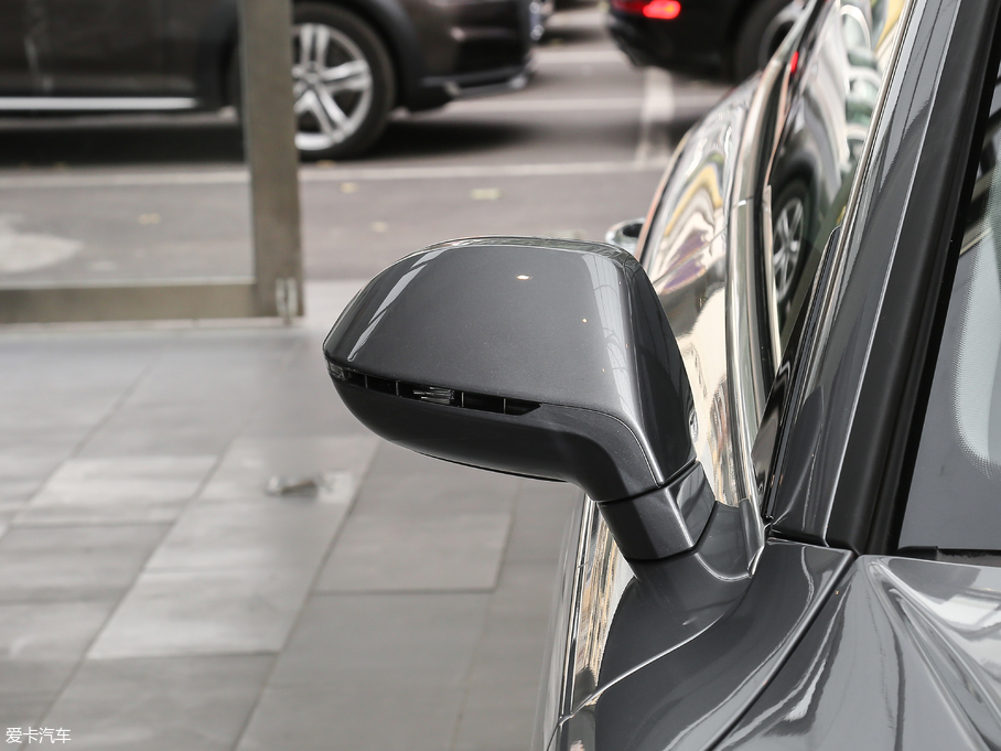 2018WA7 40 TFSI quattro g