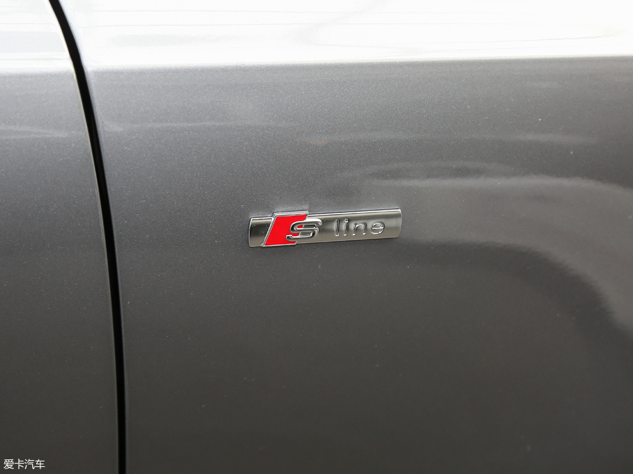 2018WA7 40 TFSI quattro g