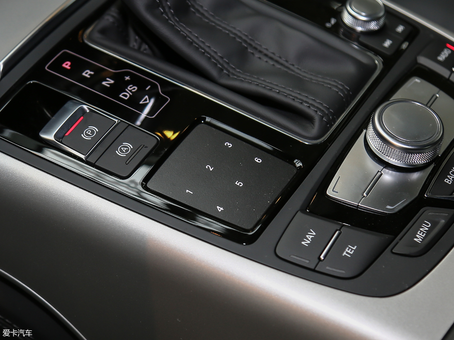 2018WA7 40 TFSI quattro g