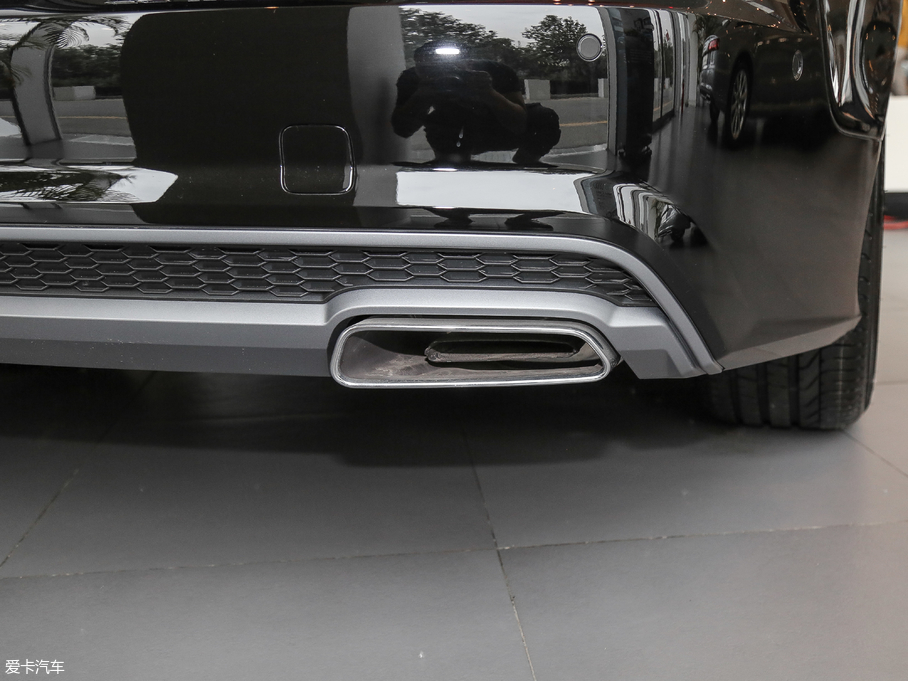 2018?yun)WA7 50 TFSI quattro (dng)