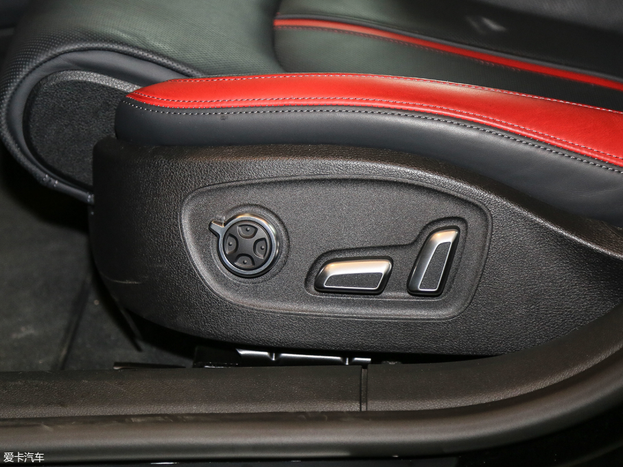 2018WA7 50 TFSI quattro Ӹ