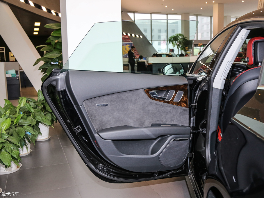 2018WA7 50 TFSI quattro Ӹ