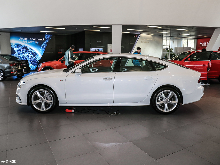 2018WA7 40 TFSI M(jn)ȡ