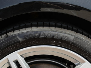 201840 TFSI quattro g ݆̥ߴ