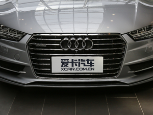 2018款40 TFSI quattro 技术型 中网