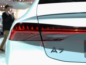 201955 TFSI quattro Ӹ ^