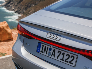 201955 TFSI quattro Ӹ ^