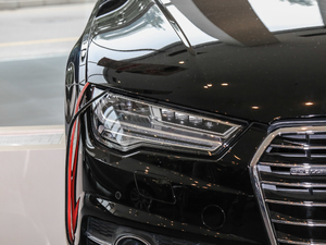 201850 TFSI quattro Ӹ ^