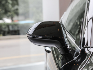 201850 TFSI quattro Ӹ ^