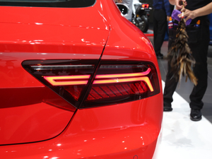 2018Sportback 4.0 TFSI quattro ^