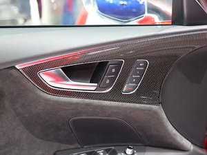 2018Sportback 4.0 TFSI quattro g