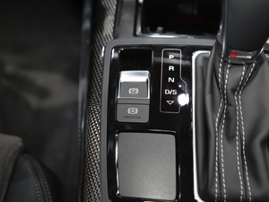 2018Sportback 4.0 TFSI quattro п؅^