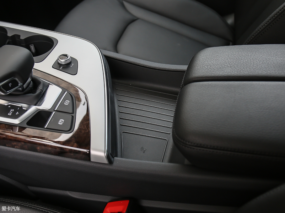 2018WQ7 45TFSI S line\