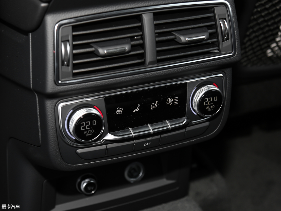 2018WQ7 45TFSI S line\