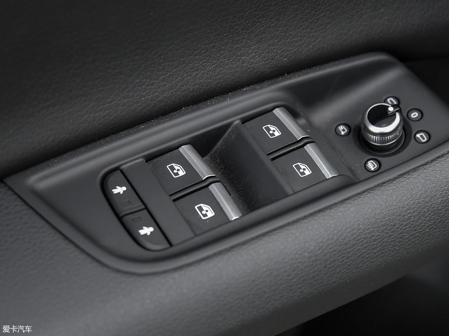 2018WQ7 45TFSI S line\