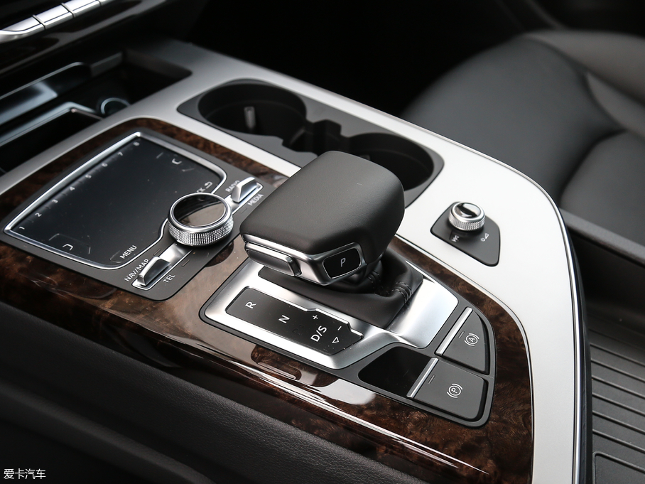 2018WQ7 45TFSI S line\