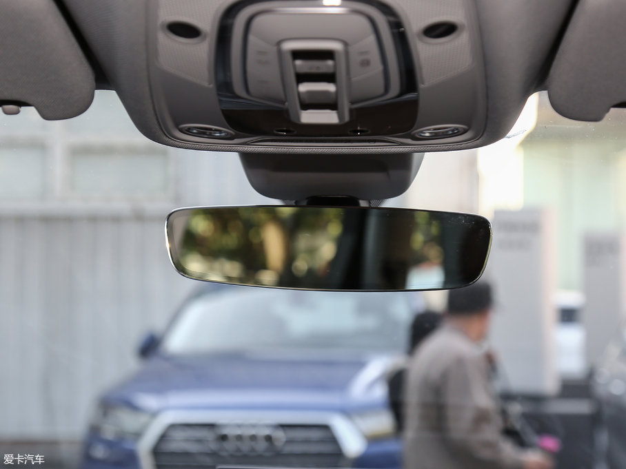 2018?yun)WQ7 45TFSI F