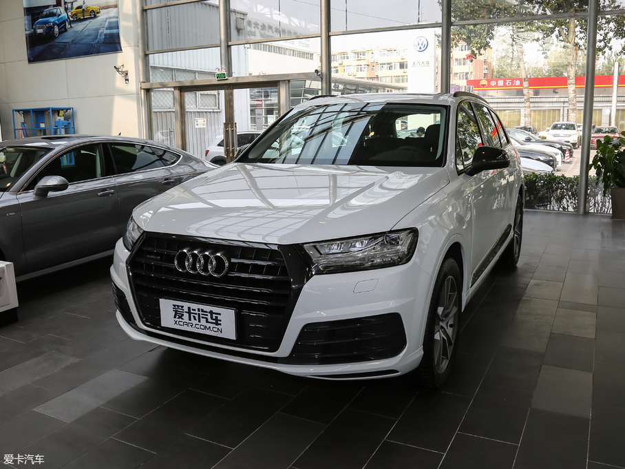2018WQ7 40TFSI S line\