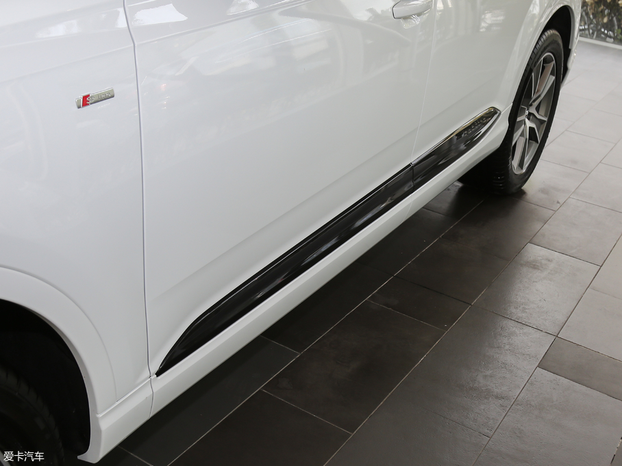 2018?yun)WQ7 40TFSI S line\(yn)(dng)