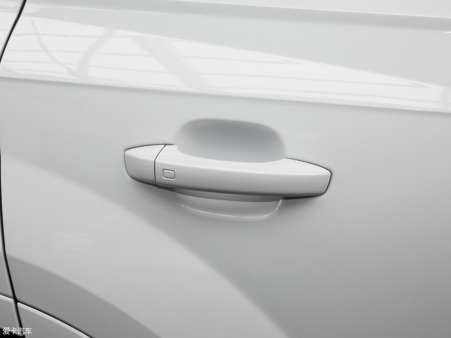 2018WQ7 40TFSI S line\