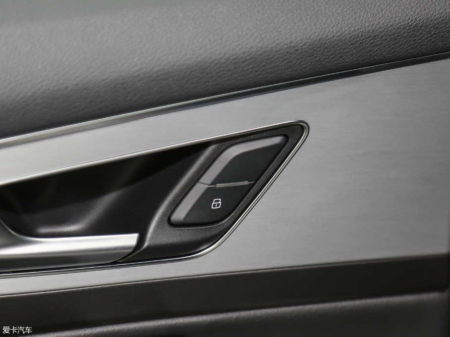 2018?yun)WQ7 40TFSI S line\(yn)(dng)