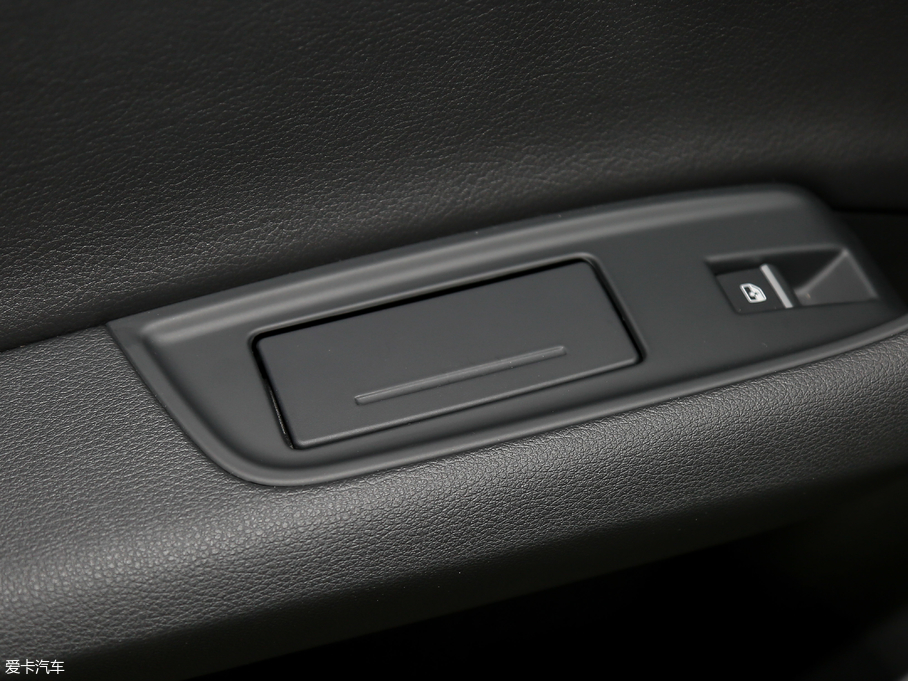 2018WQ7 40TFSI S line\