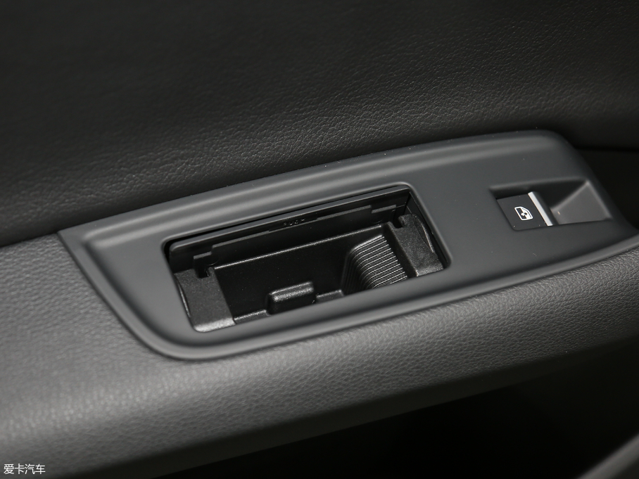 2018WQ7 40TFSI S line\