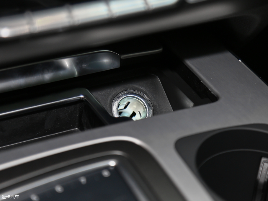 2018WQ7 40TFSI S line\