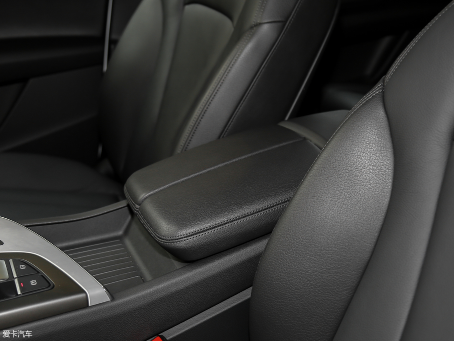 2018WQ7 40TFSI S line\