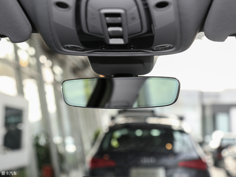 2018WQ7 40TFSI S line\