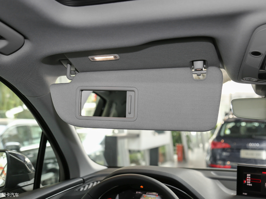 2018WQ7 40TFSI S line\