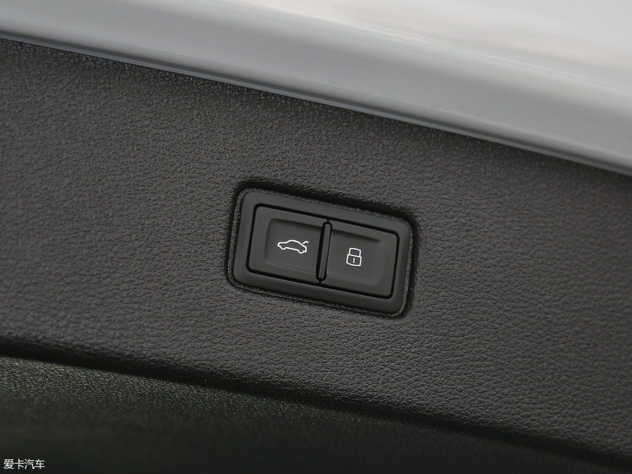 2018WQ7 40TFSI S line\