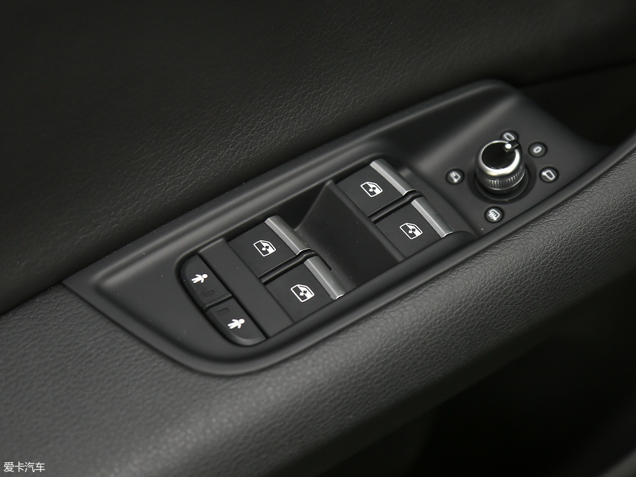 2018?yun)WQ7 40TFSI S line\(yn)