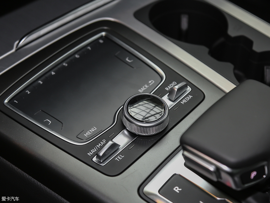 2018WQ7 40TFSI S line\