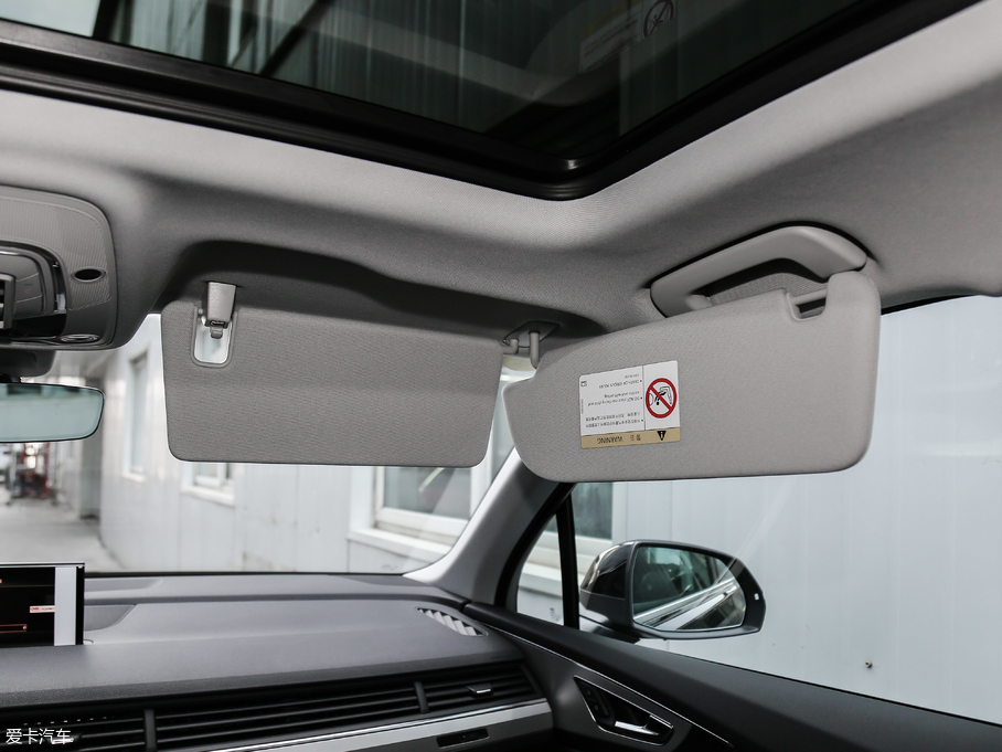 2018?yun)WQ7 40TFSI m