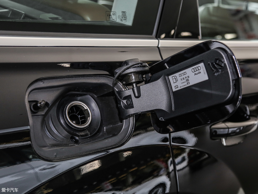 2018WQ7 45TFSI S line\