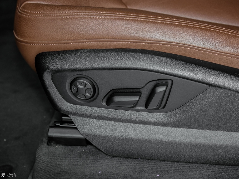 2018WQ7 45TFSI S line\