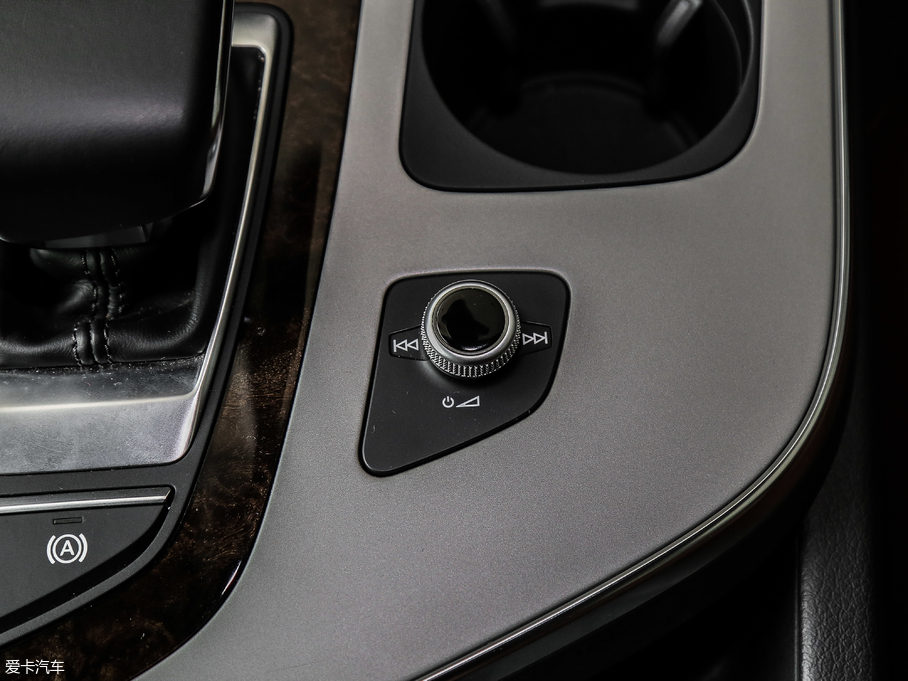 2018��W��Q7 45TFSI S line�\����