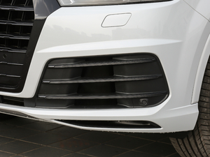 201845TFSI S line\ ^