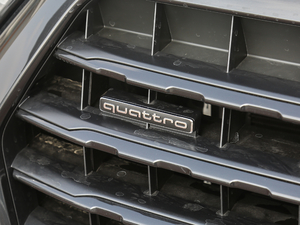 201845TFSI S line\ ^