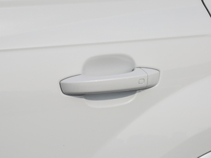 201845TFSI S line\ ^