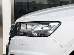 201845TFSI S line\ ^