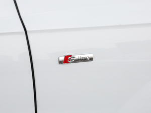 201845TFSI S line\ ^